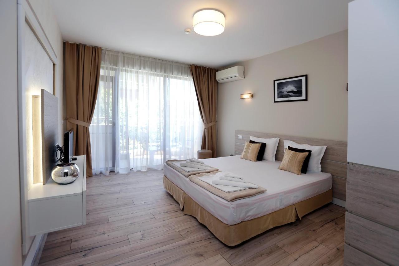 Coral Hotel Pomorie Exterior photo